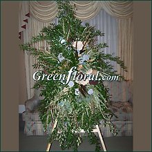 The Hendricks Family Natural Easel Design